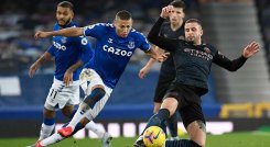 Un difícil partido tiene el Everton contra el Liverpool.
