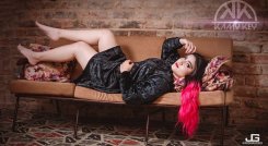 La cucuteña Kamy Key compone, toca el piano y canta música popular. Alista su nuevo sencillo ‘El protagonista’ para estos tiempos de pandemia.