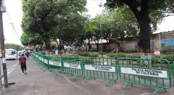 Parque Antonia Santos. Los vendedores informales que trabajaban en la zona serán caracterizados. Foto: Luis Alfredo Estévez/ La Opinión 