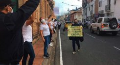 Los docentes esperan que se llegue a un pronto acuerdo para levantar la protesta.