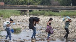 Las trochas siguen permitiendo el paso de contrabando en ambos lados de la frontera / Foto: La Opinión
