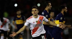 Rafael Santos Borré, delantero colombiano.