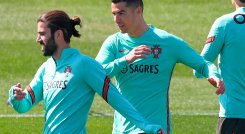 El astro portugués Cristiano Ronaldo, jugará con Portugal en Turín. 