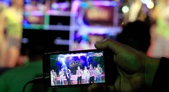 Ahora las plataformas digitales son más populares./ Foto Archivo.