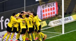 El Borussia Dortmund enfrenta al Borussia  Monchengladbach. / Foto: AFP