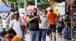 Las autoridades de salud piden a la ciudadanía no bajar la guardia frente a las medidas sanitarias. /Foto: Archivo