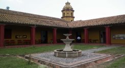 Todo el costado occidental está en grave riesgo y puede generar una tragedia tanto en la parte externa como interna. / Archivo 