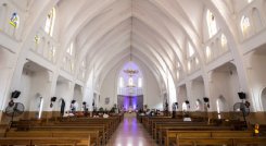 La decisión de cerrar las puertas del templo fue tomada por el párroco. / Archivo/ La Opinion 