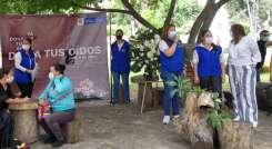 Como parte de la conmemoración del Día Nacional de la Memoria y Solidaridad con las Víctimas del Conflicto, el acto central se organizó en el parque Colón de Cúcuta, con participación de representantes de la Mesa de Participación de Víctimas y del sector privado que se vincularon con la campaña ‘Dona tu voz, dona tus oídos’. / Foto: José Luis Daza