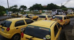 Así luce Pinar del Río con el bloqueo de los taxistas durante la mañana de este lunes 3 de mayo./Foto: Juan Pablo Cohen