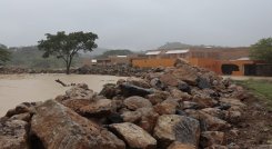 Gracias al enrocado que dispuso Gestión del Riesgo en la Quebrada Tonchalá se impidieron inundaciones en la urbanización Arrayanes/ Foto Cortesía
