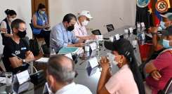 Mesa de diálogo con los líderes del Paro regional.