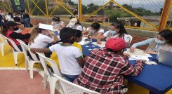 Han hecho operativos de mejoramiento de cobertura en corregimientos y barrios más vulnerables de la ciudad donde carecen de herramientas tecnológicas para solicitar la nueva encuesta./ Cortesía 