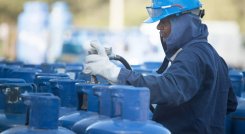 Bebido a los bloqueos, algunas de las plantas de gas se han quedado sin suministro, afectando especialmente a los usuarios que en su mayoría son estrato 1 y 2. / Foto: Colprensa 