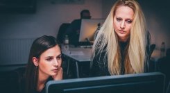 Mujeres representan el 53% del teletrabajo en el país. / Foto: Cortesía