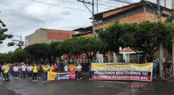 El sector de la moda y lavandería salió a protestas para pedir que no hayan más bloqueos en las vías./Foto: La Opinión