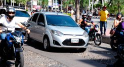 Vehículo extranjeros en Cúcuta.