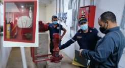 En promedio, Bomberos de Cúcuta realizan 4 mil inspecciones en el año a inmuebles, para verificar las medidas de prevención y seguridad. / Foto Cortesía