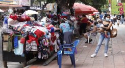 El DANE cataloga como empleo informal el desempeñado en empresas con 5 empleados o menos / Alfredo Estévez / La Opinión