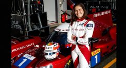 Tatiana Calderón ha dejado la bandera colombiana en alto en diferentes carreras de automovilismo mundial.