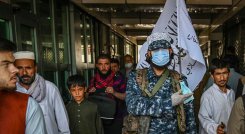 Estados Unidos invadió Afganistán y derrocó al primer gobierno talibán en 2001 tras los atentados del 11 de septiembre conducidos por Al Qaida, que era protegido en ese país. / Foto: AFP