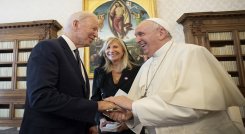 El encuentro fue la primera cita de Biden de su apretada agenda con ocasión de la cumbre del G20 de dos días en Roma. /AFP