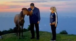 Maduro habló con un caballo sobre el legado de Chávez