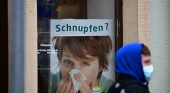 La tasa que mide el número de nuevas infecciones por coronavirus por cada 100.000 personas durante los últimos siete días se disparó a 201,1 el lunes 8 de noviembre de 2021, un récord desde que estalló la pandemia. / Foto: AFP