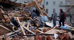 Fotos y videos compartidos en redes sociales de la ciudad de Mayfield, en Kentucky, muestran edificaciones destruidas por la tormenta. / Foto: AFP