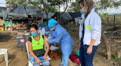 Brigada de vacunación en los Yukpa