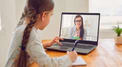 Las tutorías se brindan de manera individual o en grupos de máximo 3 estudiantes. / Foto: Cortesía / La Opinión 