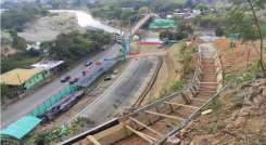 La construcción del puente avanza con normalidad. Foto: Cortesía/La Opinión.
