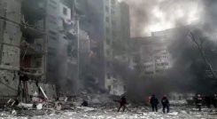 Rusia y Ucrania inician negociación mientras siguen las bombas./Foto: AFP