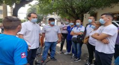 Trabajadores de IPS protestaron por deudas tras liquidación de Medimás.