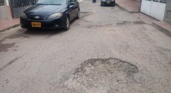 Calle de Guaimaral en mal estado