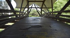 Llega un auxilio para el olvidado puente de Guadua