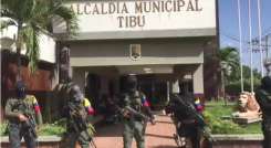 Disidencia del Frente 33 de las Farc patrullando Tibú