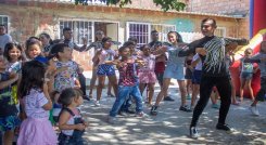 Más de 200 familias se beneficiaron en la Feria Aguas al Barrio 