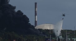 Llega a Cuba ayuda de México y Venezuela para combatir incendio./Foto: AFP.