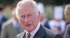 Carlos, por fin rey a los 73 años 