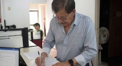 Julio Tarazona inscribe aquí su candidatura a la UFPS/Foto Pablo Castillo