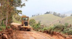 Según cifras del Foro Económico Mundial (FEM), el país ocupa el puesto 104 entre 141 países en materia de calidad de la infraestructura de transporte terrestre.  / Foto: Archivo