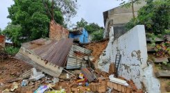 Dos casas y un colegio,  impactados por lluvias