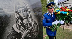 Militar lleva flores a la tumba de Mykhaylo Matyushenko, coronel de las Fuerzas Armadas de Ucrania, quien fue derribado en el cielo sobre el Mar Negro
