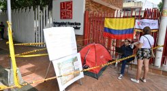 Algunos estudiantes y egresados protagonizan una huelga de hambre para presionar garantías para la Consulta de la UFPS/Foto Jorge Gutiérrez