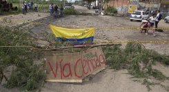 Vía cerrada en La Ínsula