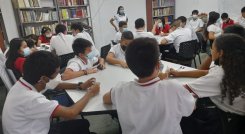 Padres de familia exigen que aportes voluntarios dejen de ser pedidos en los colegios. / Foto: Cortesía / La Opinión