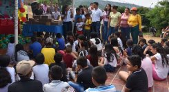 La comunidad infantil del asentamiento humano Las Cumbres fue la beneficiada. / Foto: Cortesía / La Opinión 