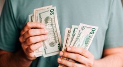 Para la salud fiscal, es necesario evitar la volatilidad del dólar./ Foto Archivo