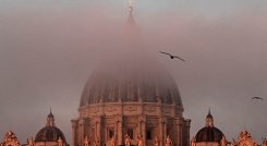 Benedicto XVI será enterrado en una cripta de la basílica de San Pedro